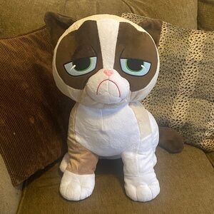 Grumpy Cat Large  Brown, Tan, White Cat Stuffed Plush.  18 Inches